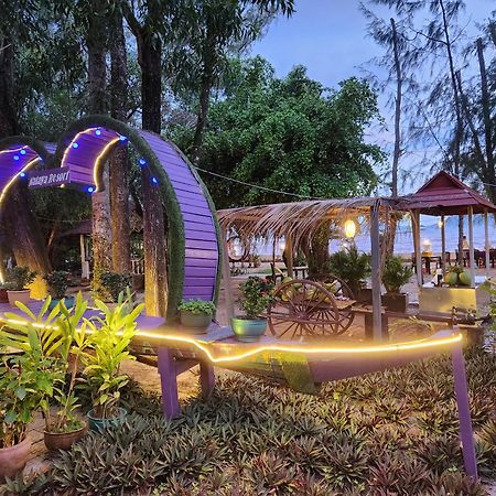 Nataya Round House Coral Bay Resort Kampot Buitenkant foto