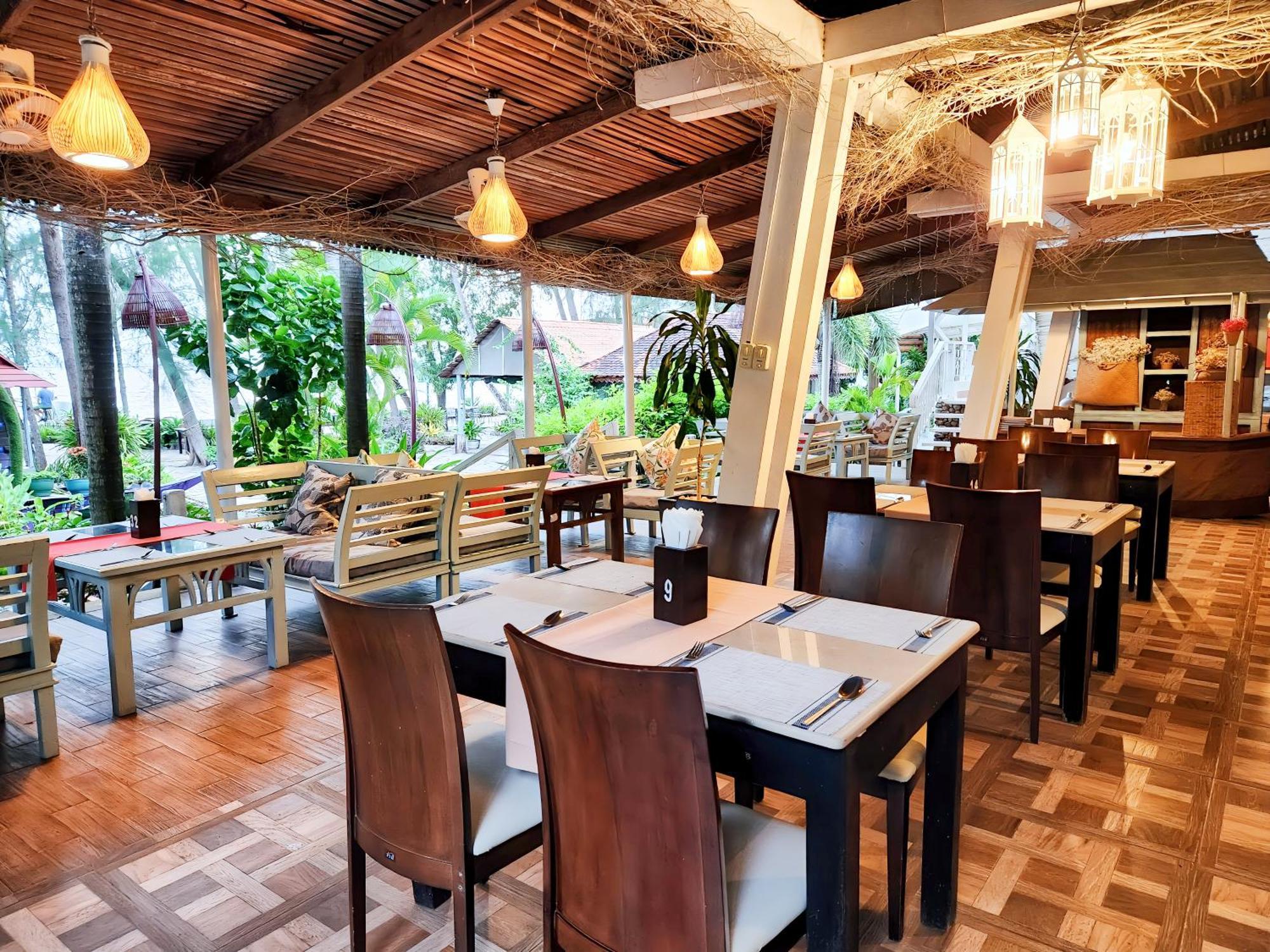 Nataya Round House Coral Bay Resort Kampot Buitenkant foto