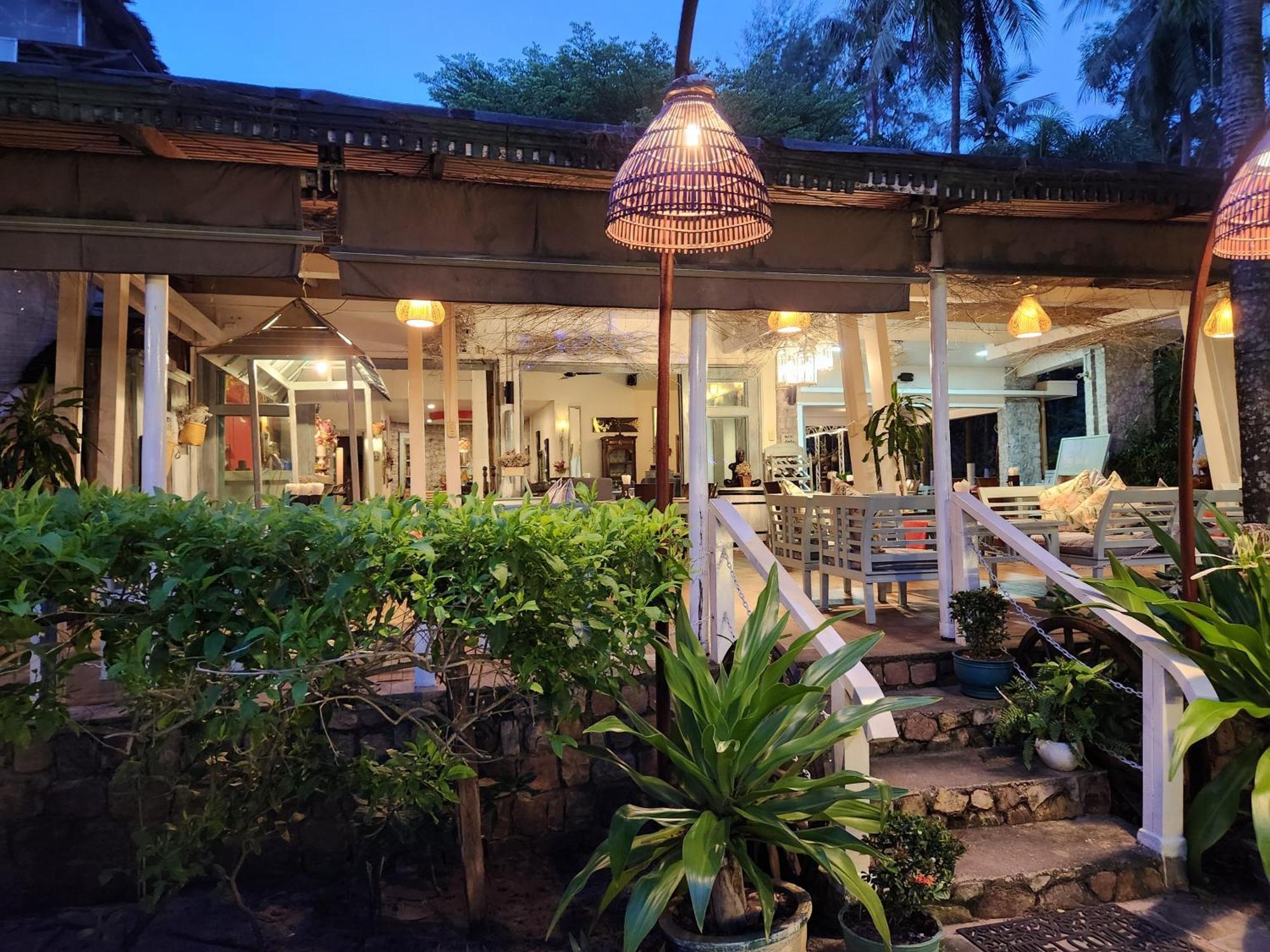 Nataya Round House Coral Bay Resort Kampot Buitenkant foto