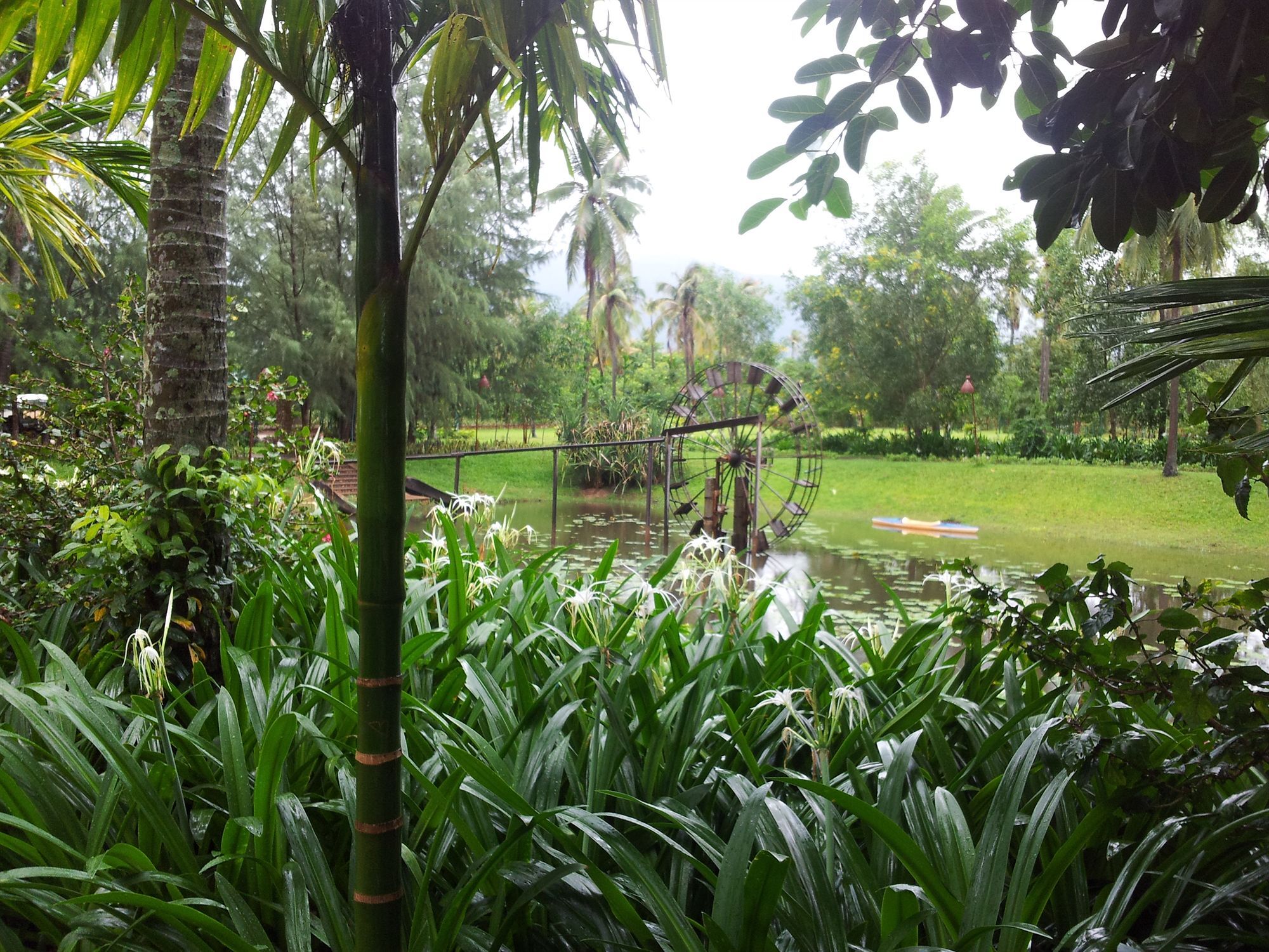 Nataya Round House Coral Bay Resort Kampot Buitenkant foto